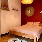 Loft Moderne Avec Jacuzzi Roft Le B Apartmán