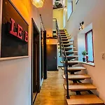 Loft Moderne Avec Jacuzzi Roft Le B