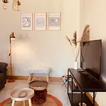 Loft Moderne Avec Jacuzzi Roft Le B Apartmán