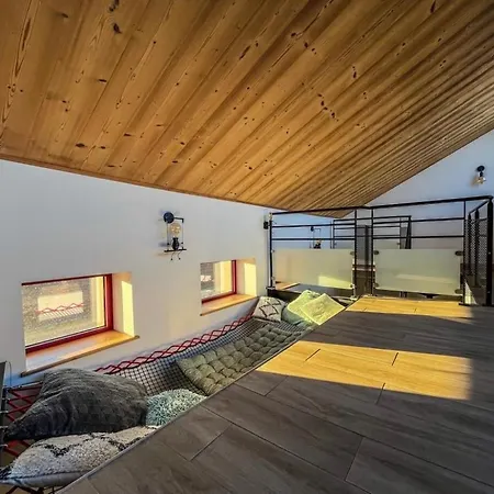 Loft Moderne Avec Jacuzzi Roft Le B Apartmán *