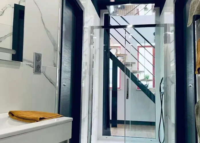 Loft Moderne Avec Jacuzzi Roft Le B *