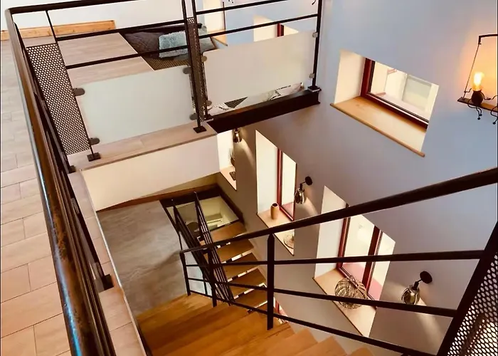 Loft Moderne Avec Jacuzzi Roft Le B Apartmán